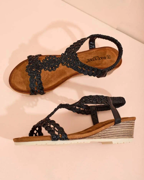 Royalfashion Жіночі босоніжки з витонченим верхом Millis