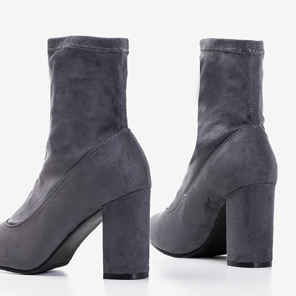 OUTLET Šedé kozačky na sloupku z eko-semišu Melinda - Obuv