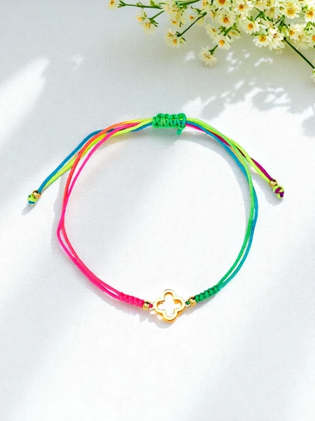 Dámský náramek s přívěskem Golden Shore