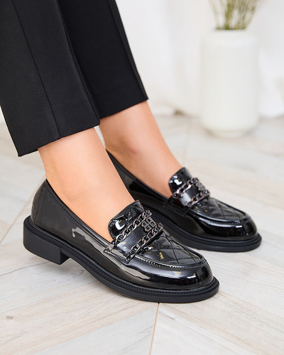 Royalfashion Лаковані чорні мокасини зі стьобаним носом Kusanna