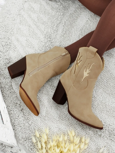 Kovbojky dámské na podpatku s ozdobnými vložkami Cendria