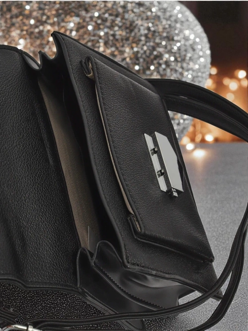 Royalfashion Жіноча сумка-конверт з ручкою Amalthea Avorio