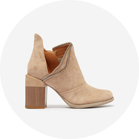 světle hnědá || hnědý