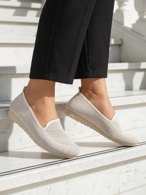 Moda Bella Бежеві Жіночі Туфлі на Плоскій Підошві