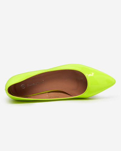 Neonově žluté, lakované lodičky na plochém podpatku Oki- Footwear