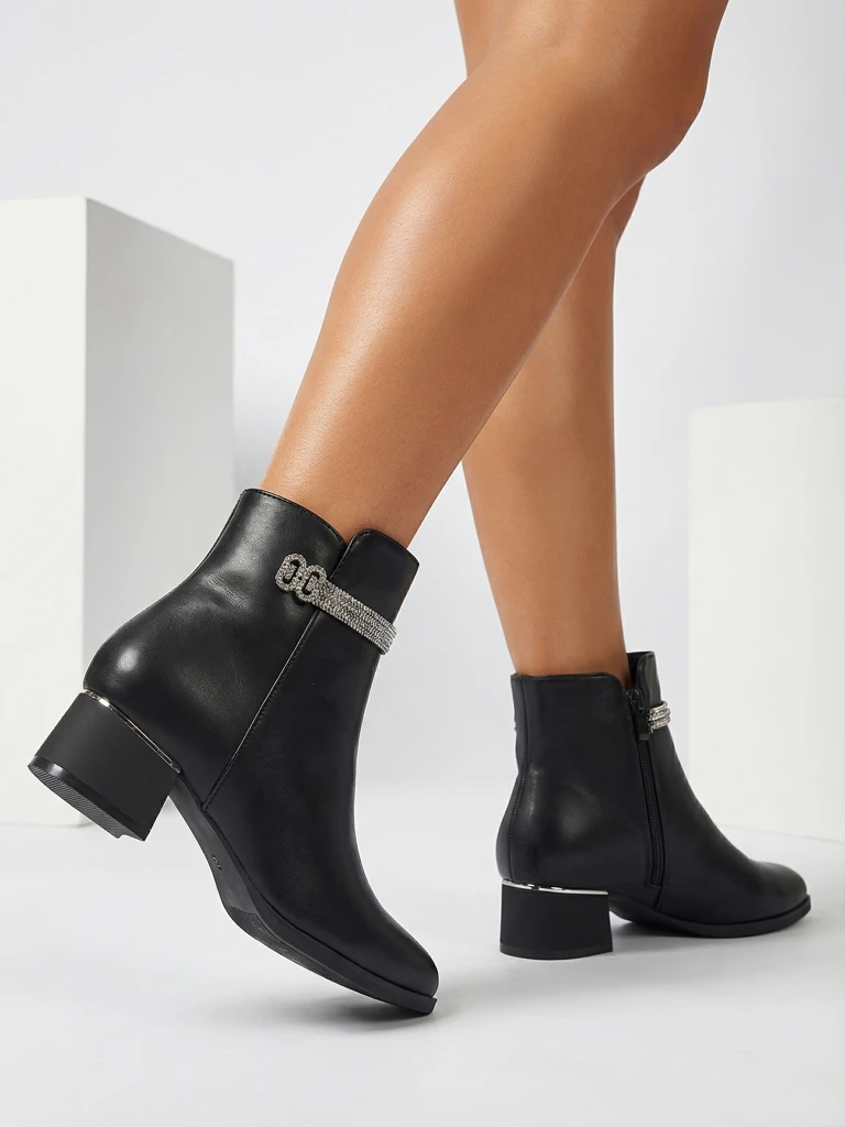 Dámské kotníkové boty s kamínky Qurette