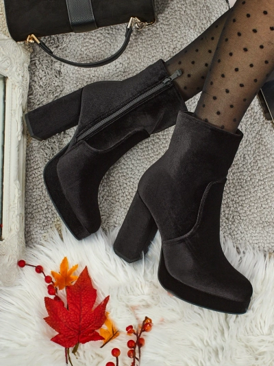 Dámské kotníkové boty na sloupku al'la Velur Miss