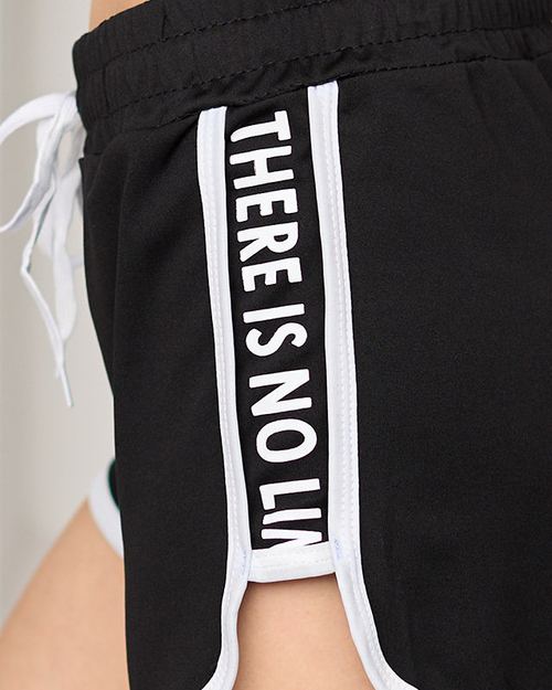 Чорні жіночі шорти з написами