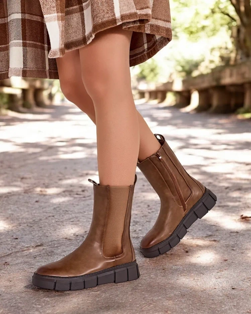 Royalfashion Жіночі черевики на платформі Couell