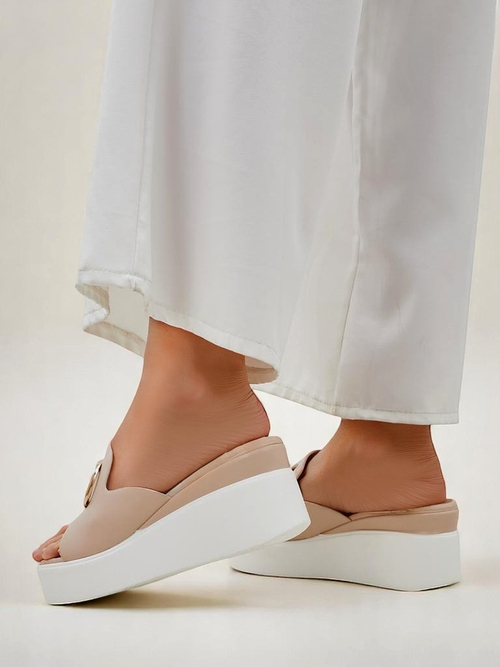 Royalfashion жіночі босоніжки на танкетці Daffin