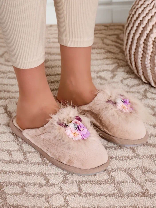 Royalfashion Жіночі хутряні капці з квітами Ederra
