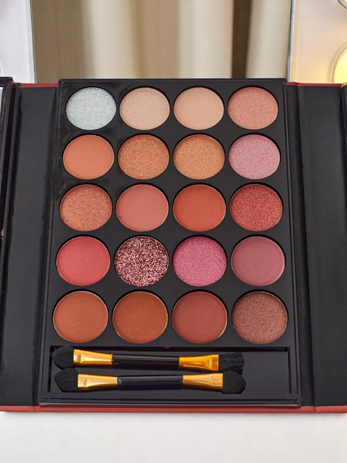 ANYLADY Компактна палітра для макіяжу – тіні для повік, контуринг, губи – 32 відтінки