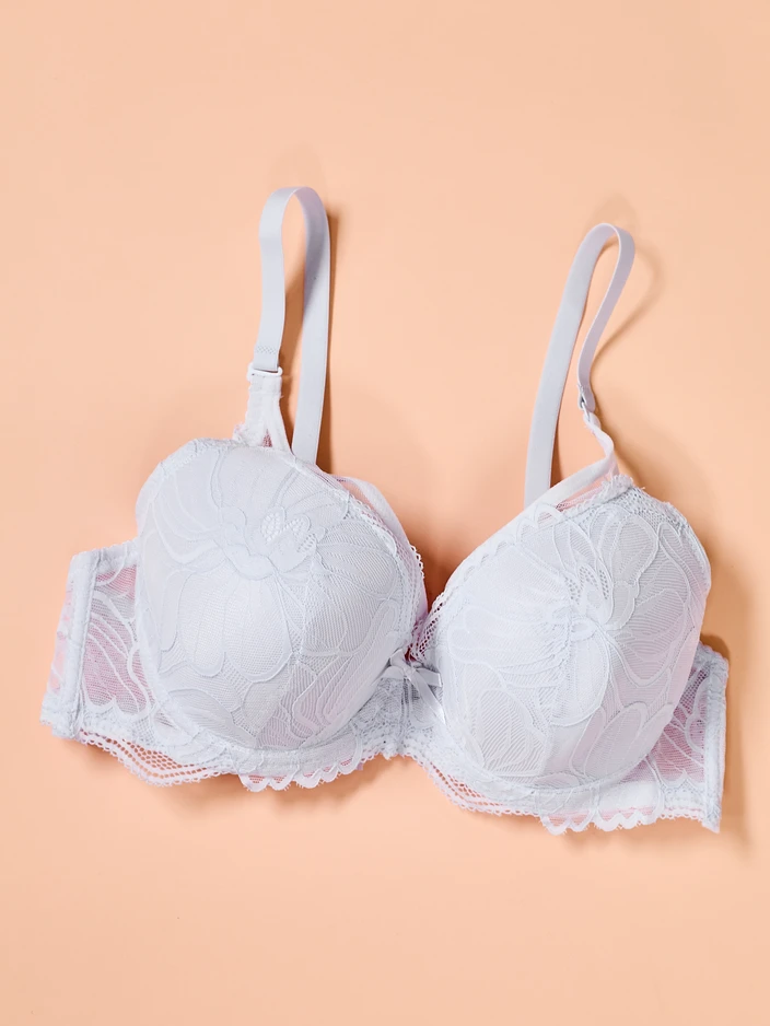 Royalfashion Dámská vyztužená podprsenka s krajkou