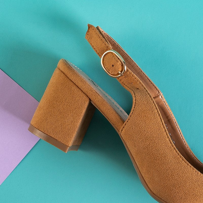 Світло-коричневі жіночі туфлі на підборах Siofra