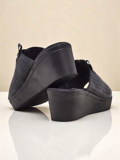 Royalfashion Жіночі шльопанці на танкетці Luna Wedge