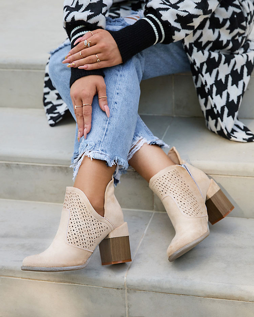 Royalfashion Жіночі бежеві черевики на шпильці Neafla