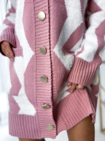 Светр на ґудзиках Royalfashion Koalt довгий картатий