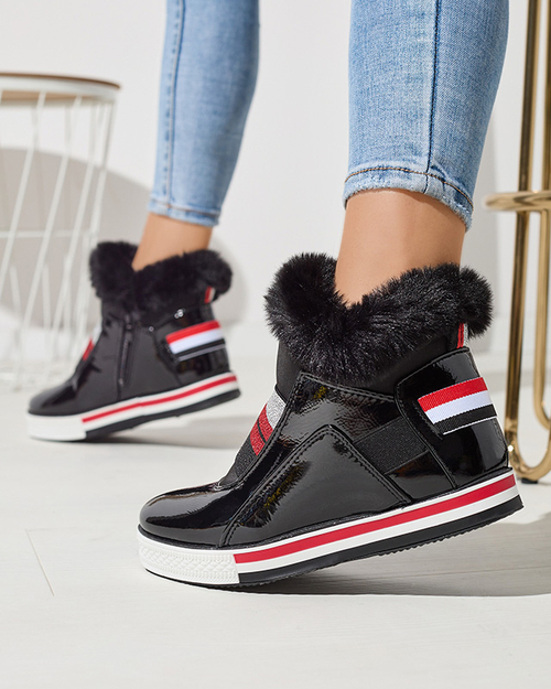 Жіночі спортивні черевики з блискітками та хутром чорного кольору Solp - Взуття
