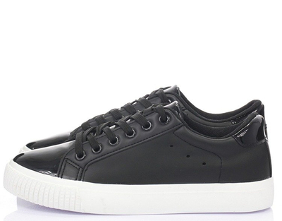 Czarne, sportowe buty - Obuwie