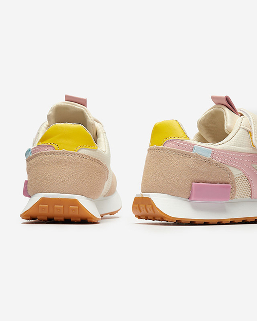 OUTLET Спортивне взуття для дівчаток бежево-рожевого кольору Kaxo- Footwear