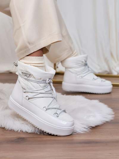 Royalfashion Dámské nazouvací boty a'la snow boots v bílé barvě Vevnose
