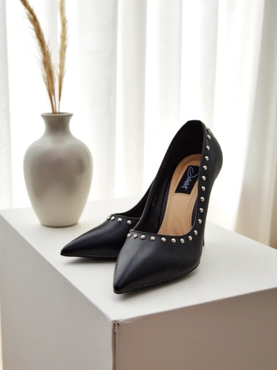 Royalfashion Dámské stiletto s cvočky Koscalle