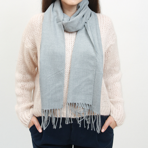 Класичний темно-сірий жіночий тонкий однотонний шарф - Аксесуари