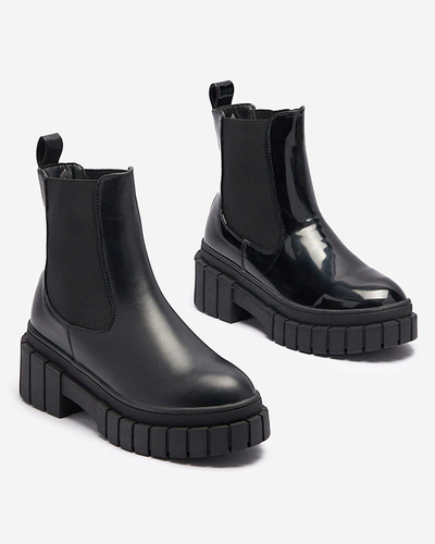 OUTLET Чорні жіночі черевики на товстій підошві Fazzati-Footwear