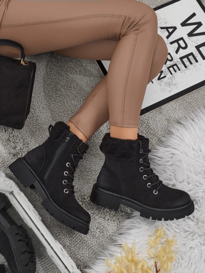 Dámské boty typu traper s kožíškem Tessara