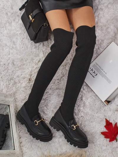 Dlouhé dámské nazouvací kozačky s ozdobou Novera