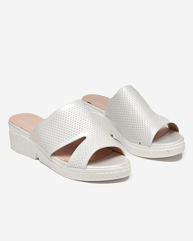 Heiri- boty bílé lesklé pantofle pro ženy