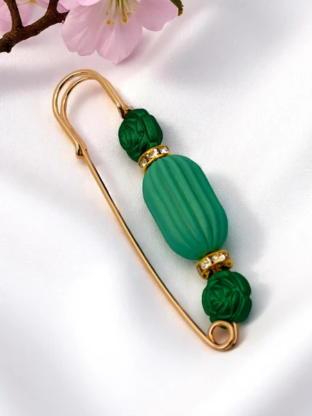 Dekorativní dámská brož s růžemi Rose Charm