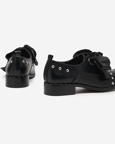 OUTLET Černé dámské boty s ozdobnými tryskami Finorie - Obuv