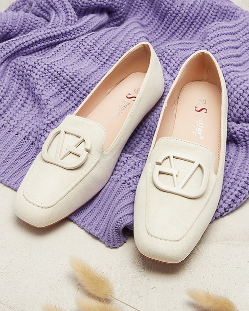 Жіночі мокасини з декором екрю Jeterika - Взуття