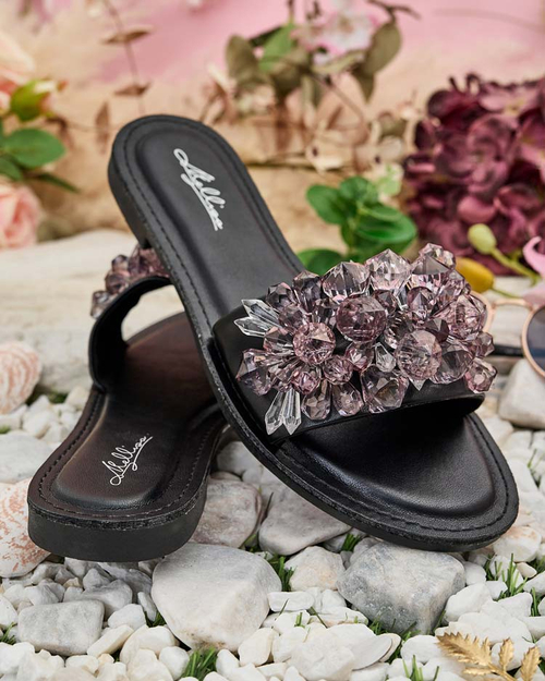 Royalfashion Жіночі шльопанці Loberra зі стразами
