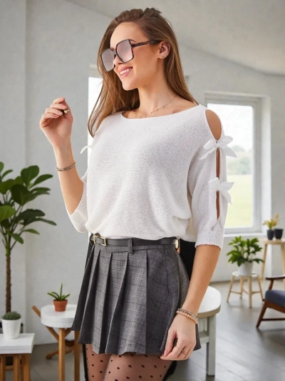 Bluzka Damska Flora Biała z Odkrytymi Ramionami na Lato