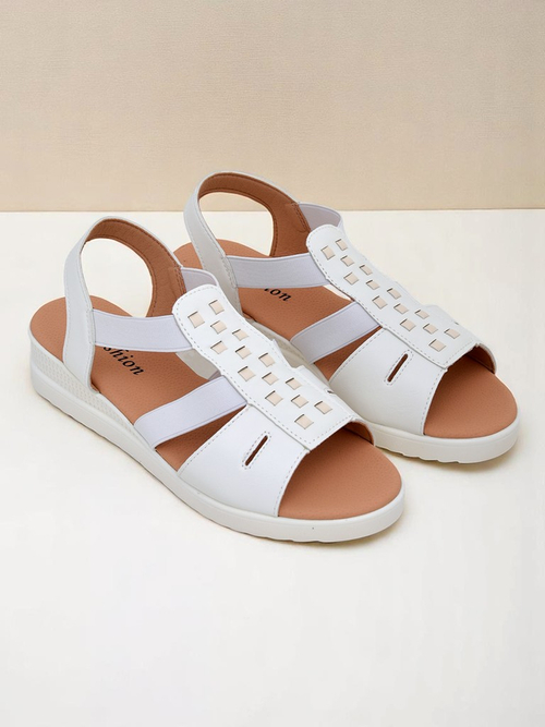 Royalfashion Жіночі сандалі на низькій танкетці Sora