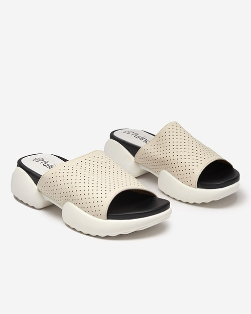 Бежеві жіночі тапочки Madacia - Взуття