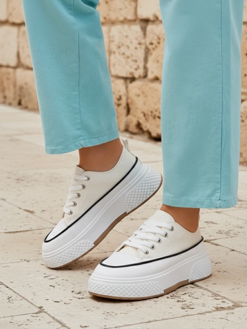 Royalfashion Жіночі платформи-сникери Beemes