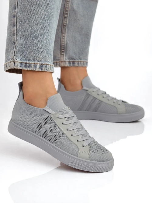 Androsia Gray Sneakers – Стильне спортивне взуття на плоскій підошві для літа та весни