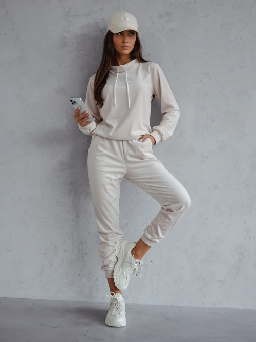 Royalfashion Жіночий костюм з велюру