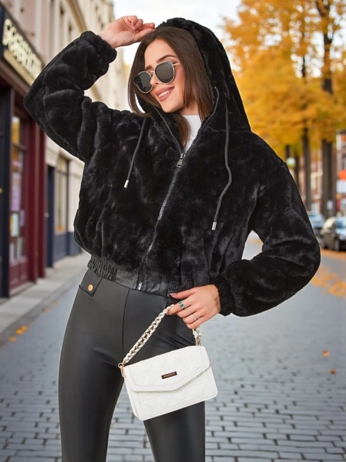 Дамська куртка Royalfashion зі штучногохутра