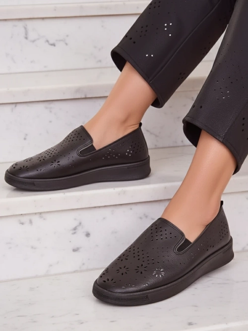 Чорна Елегантність Ікона