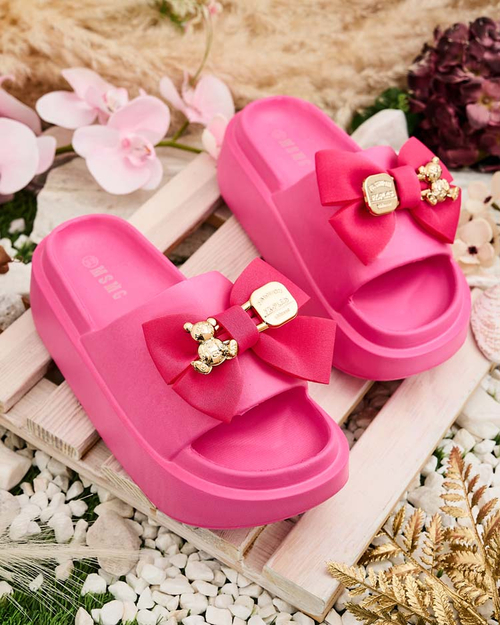 Royalfashion Жіночі гумові шльопанці з декоративним бантом Apis