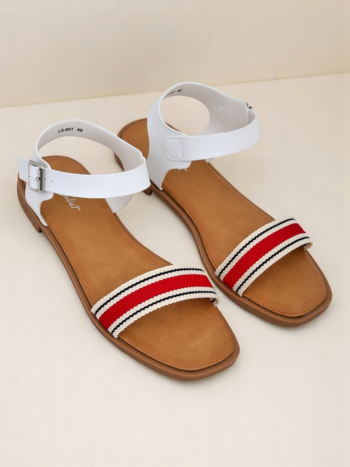 Royalfashion Жіночі сандалі на плоскому ходу Naya