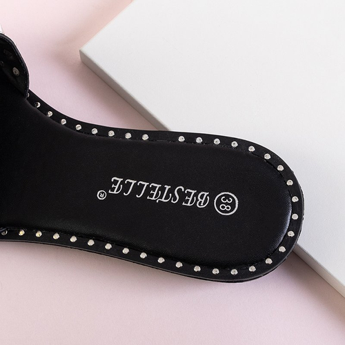 Чорні жіночі шльопанці з шипами Maurella