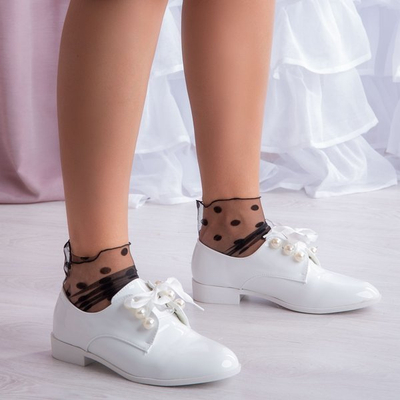 Біле взуття з лакованої екошкіри Юта - Взуття