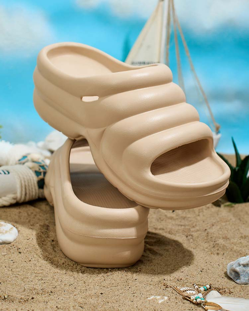 Royalfashion Жіночі шльопанці гумові Koriv