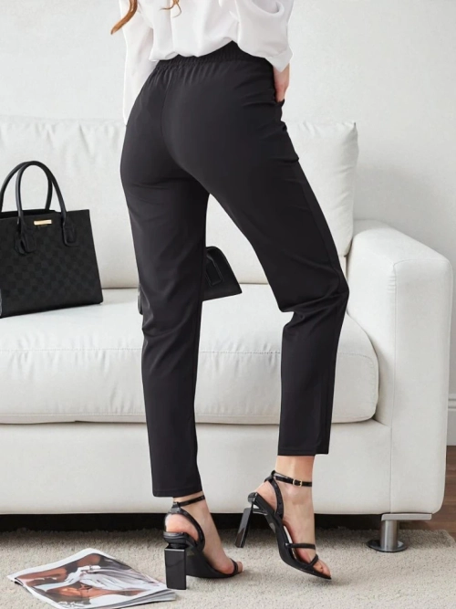 Pantaloni Bella Melodia в Чорному Кольорі