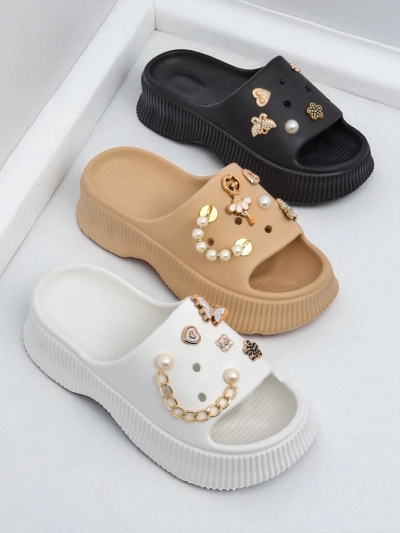 Royalfashion Dámské gumové sandály s ozdobami Slash Glam